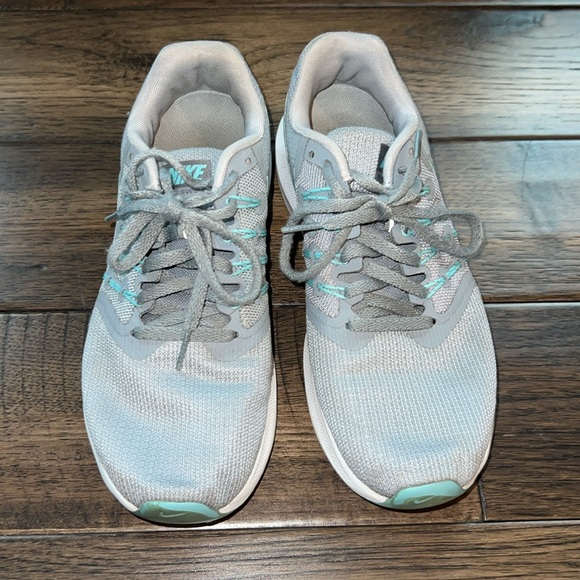 Womens NIKE‎ RUN SWIFT Stealth Running Trainers Size US 8 - Picture 2 of 9